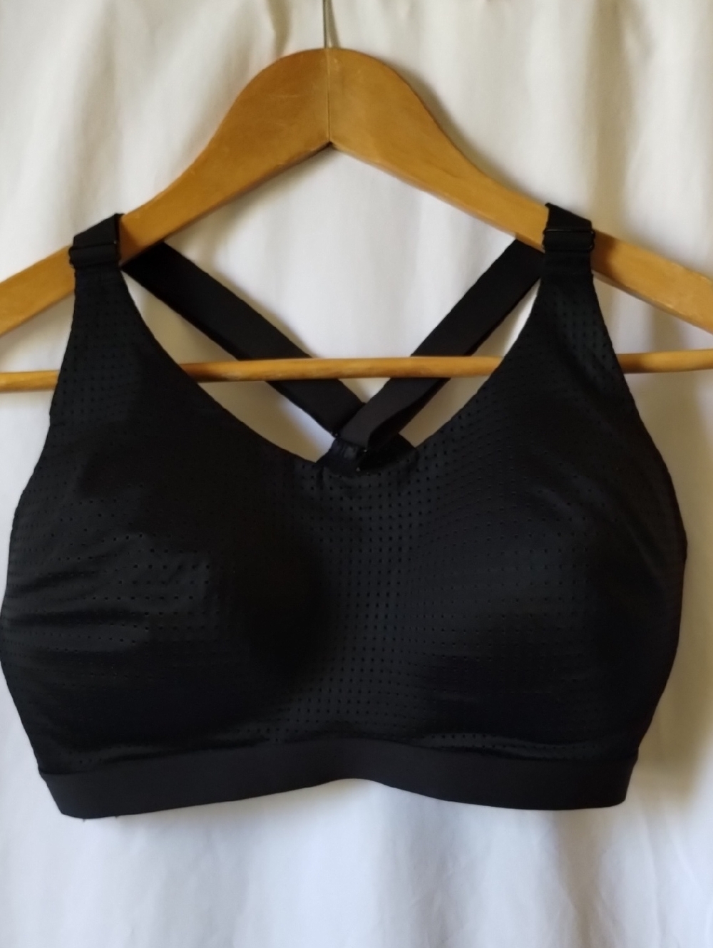 Victoria's Secret Black Perforated Cross-Back Sports Bra